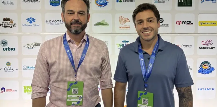Buraco do Padre e Parque Vila Velha representam Ponta Grossa em maior evento de parques do país