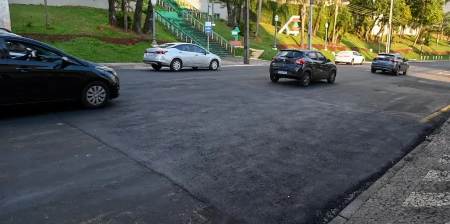 Prefeitura continua retirada de lombadas e travessias elevadas em Ponta Grossa