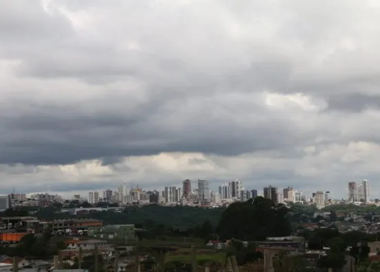 Ponta Grossa terá terça-feira de céu fechado e possibilidade de chuva