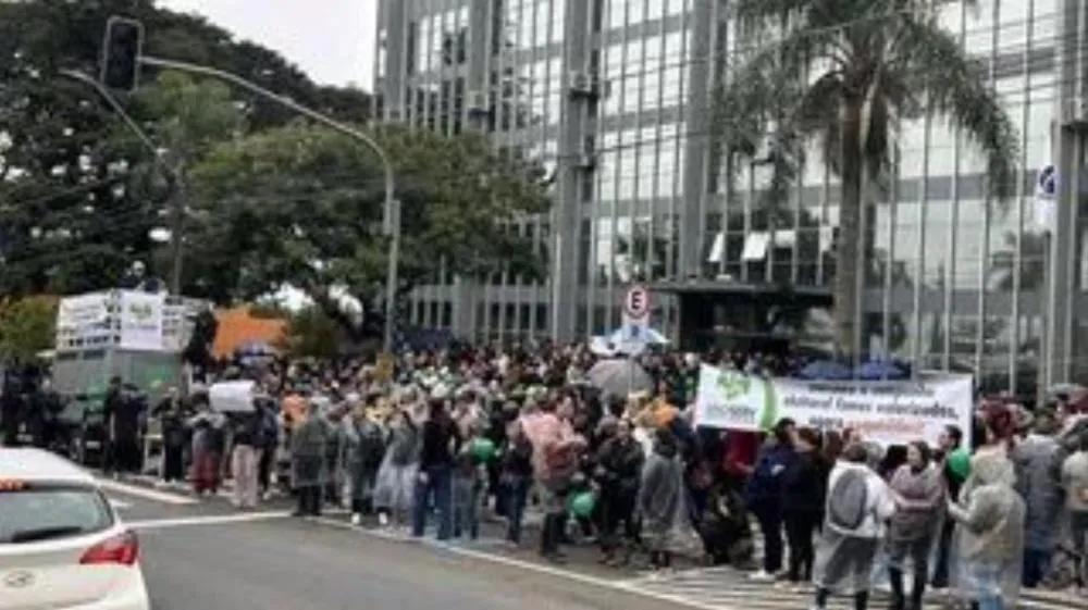 Greve de servidores em Ponta Grossa é suspensa após decisão da Justiça