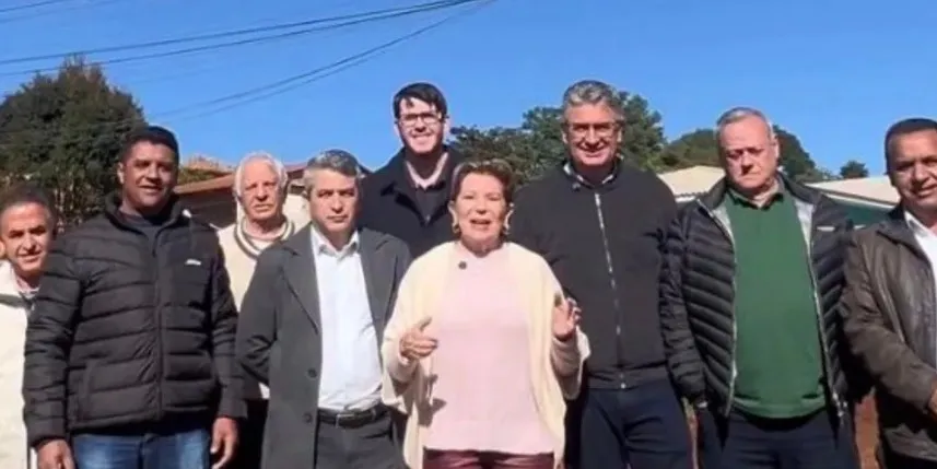 Elizabeth Schmidt confirma avanço de obras de asfaltamento na Vila Mezzomo