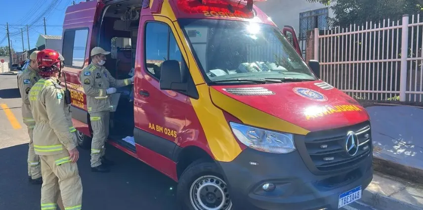 Criança cai em buraco de obra e mobiliza equipes de resgate em Ponta Grossa